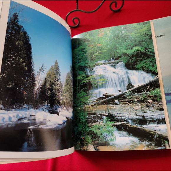 Michigan Land of Big Water by Ethel M Praeger Hardcover Book 1965 & 1981 Waters - Picture 7 of 10